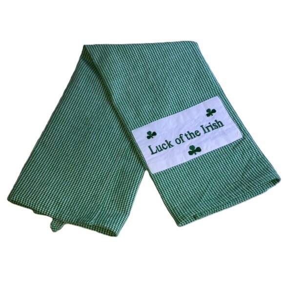 LUCK OF THE IRISH Green Checkered Kitchen Towel with Shamrock 24 x 17 inches - Picture 1 of 10
